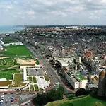 L'agapanthe 3 Etoiles Joli En Bord De