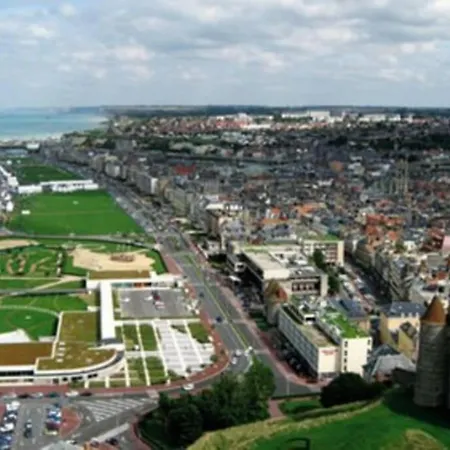 L'agapanthe 3 Etoiles Joli En Bord De